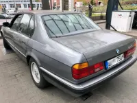 Używany BMW 750 300 KM (220 kW) 1991 Szary Sedan/Limuzyna