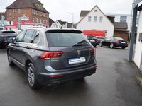 Gebraucht VW Tiguan Sound 150 PS (110 kW) 2017 Indiumgrau SUV