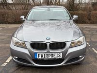Gebraucht BMW 318 143 PS (105 kW) 2012 Grau Limousine