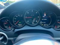 Second-hand Porsche Cayenne 262 CP (192 kW) 2015 Gri SUV