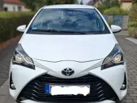 Gebraucht Toyota Yaris Team 111 PS (81 kW) 2018 Weiß Limousine