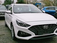 Gebraucht Hyundai i30 Pure 110 PS (80 kW) 2021 Weiß Kombi