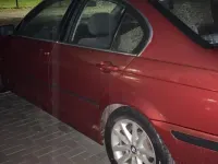 Używany BMW 320 Basis 170 KM (125 kW) 2001 Czerwony Sedan/Limuzyna