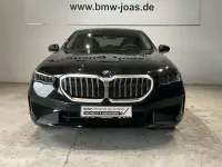 Gebraucht BMW 550e 489 PS (359 kW) 2024 Saphirschwarz Limousine