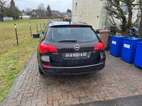 Usata Opel Astra 110 CV (80 kW) 2012 Marrone Station wagon