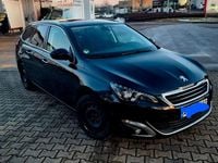 Gebraucht Peugeot 308 SW Allure 131 PS (96 kW) 2015 Schwarz Kombi
