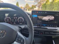 Gebraucht VW Golf VIII R-line 150 PS (110 kW) 2025 Schwarz Limousine