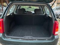 Usata Ford Focus 101 CV (74 kW) 2004 Verde Station wagon