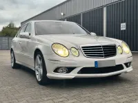 Gebraucht Mercedes E500 AMG 387 PS (284 kW) 2006 Weiß Limousine