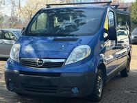 Gebraucht Opel Vivaro 114 PS (83 kW) 2010 Blau Van / Kleinbus