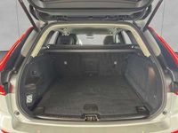 Gebraucht Volvo XC60 184 PS (135 kW) 2024 SUV