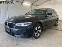 Gebraucht BMW 520 190 PS (139 kW) 2023 Black sapphire metallic Kombi