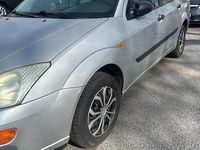 Gebraucht Ford Focus 75 PS (55 kW) 2001 Silber Kombi