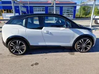 Gebraucht BMW i3 Performance 135 kW (184 PS) 2022 Capparisweiss Kleinwagen
