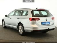 Gebraucht VW Passat Business 150 PS (110 kW) 2022 Scale silver metallic Kombi