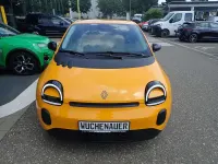 Neu Renault Twingo Evolution 60 kW (82 PS) 2026 Mangogelb Kleinwagen