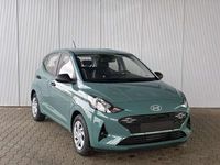 Neu Hyundai i10 63 PS (46 kW) 2026 Mangrove green Kleinwagen