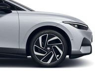 Gebraucht VW ID.7 Pro 210 kW (286 PS) 2025 Scale silver metallic (metallic) Limousine