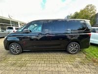 Second-hand VW Multivan Life 150 CP (110 kW) 2024 Negru Monovolum
