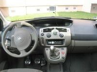 Gebraucht Renault Scénic II Privilege 113 PS (83 kW) 2004 Silber metallic Van / Kleinbus