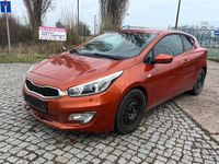 Gebraucht Kia ProCeed Edition 7 135 PS (99 kW) 2013 Orange Kleinwagen