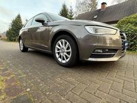 Gebraucht Audi A3 Attraction 122 PS (89 kW) 2013 Grau Kleinwagen