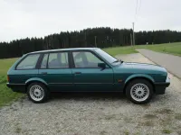 Gebraucht BMW 318 113 PS (83 kW) 1993 Grün Kombi