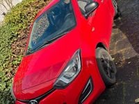 Gebraucht Hyundai i20 86 PS (63 kW) 2013 Rot Kleinwagen