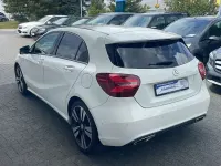 Używany Mercedes A180 122 KM (89 kW) 2017 Biały Sedan/Limuzyna