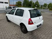 Gebraucht Renault Clio Authentique 58 PS (42 kW) 2010 Weiß Limousine