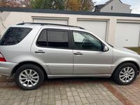 Gebraucht Mercedes ML500 292 PS (214 kW) 2005 Silber SUV
