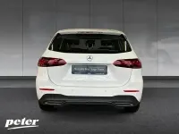 Gebraucht Mercedes B200 Progressive 163 PS (119 kW) 2024 Weiß Kleinwagen