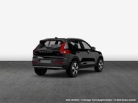 Gebraucht Volvo XC40 Core 163 PS (119 kW) 2024 Onyx schwarzmetallic SUV
