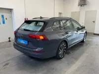 Gebraucht VW Golf VIII Life 150 PS (110 kW) 2022 Grau Kombi