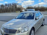 Gebraucht Mercedes E200 Elegance 184 PS (135 kW) 2010 Andere farben Limousine