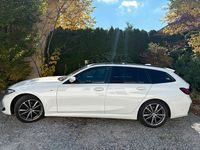 Gebraucht BMW 320e M Sport 2022 Weiß Kombi