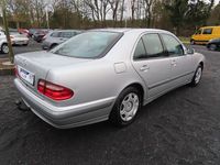 Second-hand Mercedes E200 116 CP (85 kW) 2000 Argintiu Berlinǎ