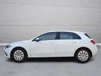 Gebraucht Mercedes A180 116 PS (85 kW) 2022 Weiß Limousine