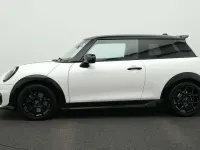 Używany Mini John Cooper Works 204 KM (150 kW) 2025 Biały Hatchback