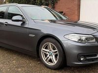 Gebraucht BMW 525 Sport Line 218 PS (160 kW) 2016 Grau Kombi