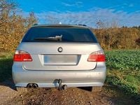 Gebraucht BMW 525 192 PS (141 kW) 2005 Silber Kombi