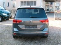Gebraucht VW Touran Comfortline 150 PS (110 kW) 2016 Grau Van / Kleinbus