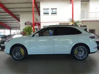 Gebraucht Porsche Cayenne 549 PS (403 kW) 2018 Carraraweißmetallic (metallic) SUV