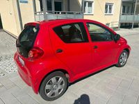 Używany Toyota Aygo 68 KM (50 kW) 2007 Czerwony Hatchback