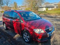 Gebraucht VW Touran 140 PS (102 kW) 2012 Rot Van / Kleinbus