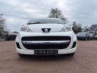 Gebraucht Peugeot 107 Urban Move 68 PS (50 kW) 2011 Zu lackieren weiss 068 Kleinwagen