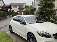 Gebraucht Mercedes 220 184 PS (135 kW) 2016 Weiß Kleinwagen