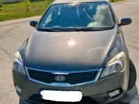 Używany Kia Ceed 90 KM (66 kW) 2011 Szary Hatchback