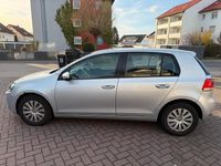 Gebraucht VW Golf VI 90 PS (66 kW) 2010 Silber Kleinwagen