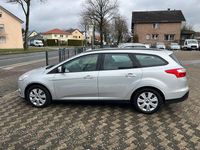 Gebraucht Ford Focus Trend 105 PS (77 kW) 2011 Silber Limousine